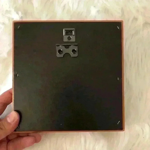 VTG Primitive Wooden Frame with Quote "Love one another for love is God" 6"x6" - Picture 2 of 4